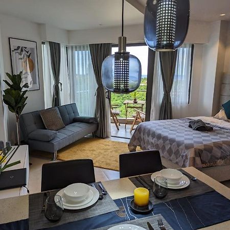Dominiks Stylish Resort Gem Ocean View Pool Queen Bed At Tambuli 8 Floor Fast Wifi Lapu-Lapu City Exterior photo